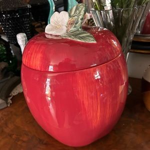 Vintage Red DELICIOUS Apple Cookie Jar by PFALTZGRAFF